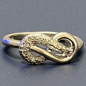Beautiful 925 Silver and Diamond Infinity Knot Ring SIZE 6 3/4